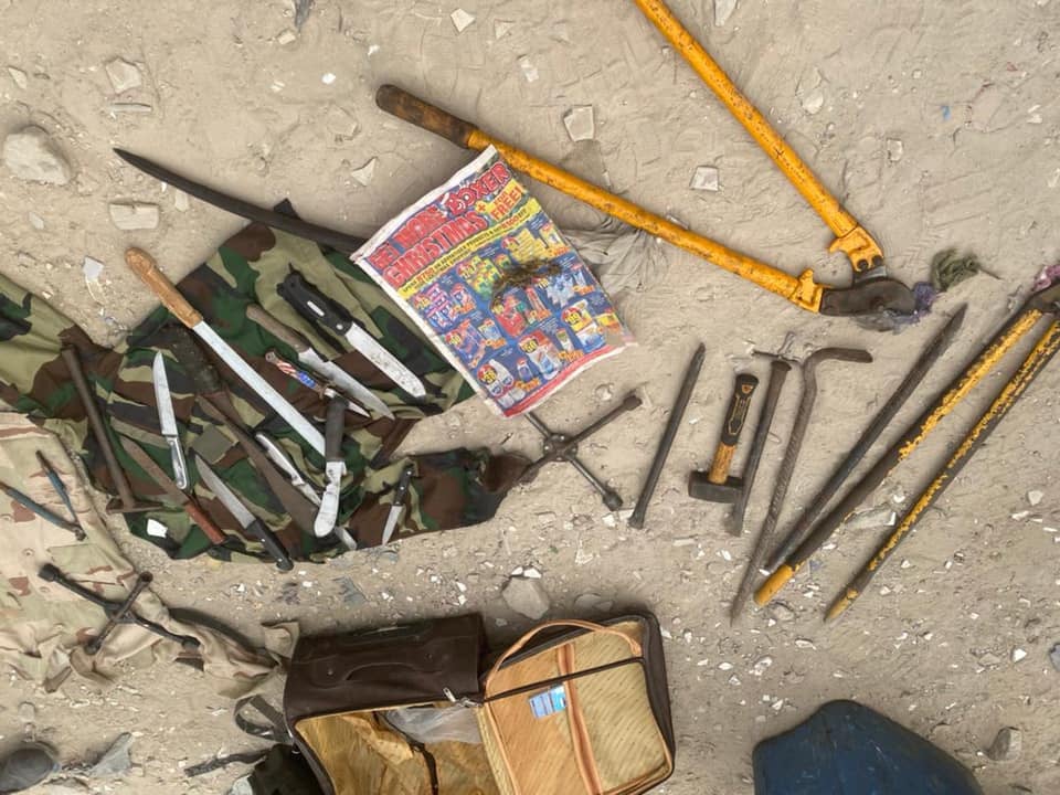 Ancienne piste de Mermoz-Ouakam :800 personnes arrêtées avec des Armes blanches, de la drogue-vidéo