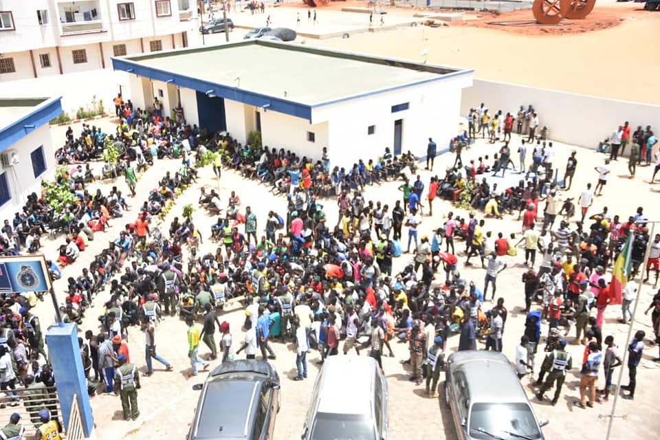 (12 Photos) Opération de sécurisation: La gendarmerie nettoie la "Cité imbécile"