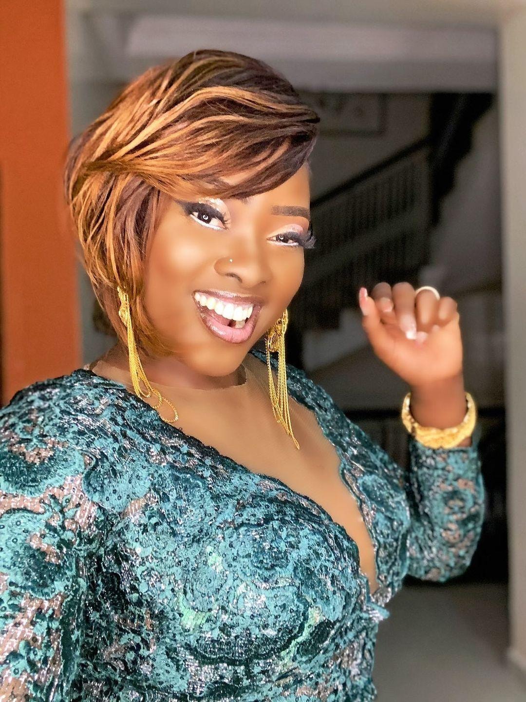 (09 Photos) : Ces dernières publications de Sabel Dieng qui enragent les internautes