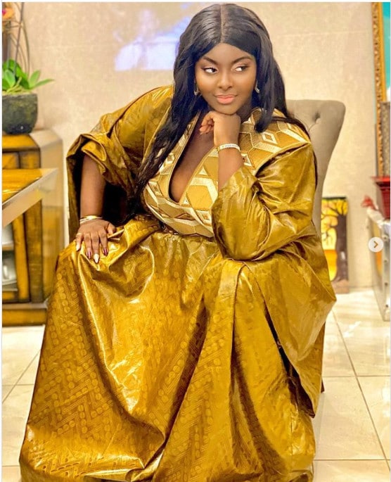 (Photos) Sagnsé Tabaski: la chanteuse Abiba rayonnante en grand boubou