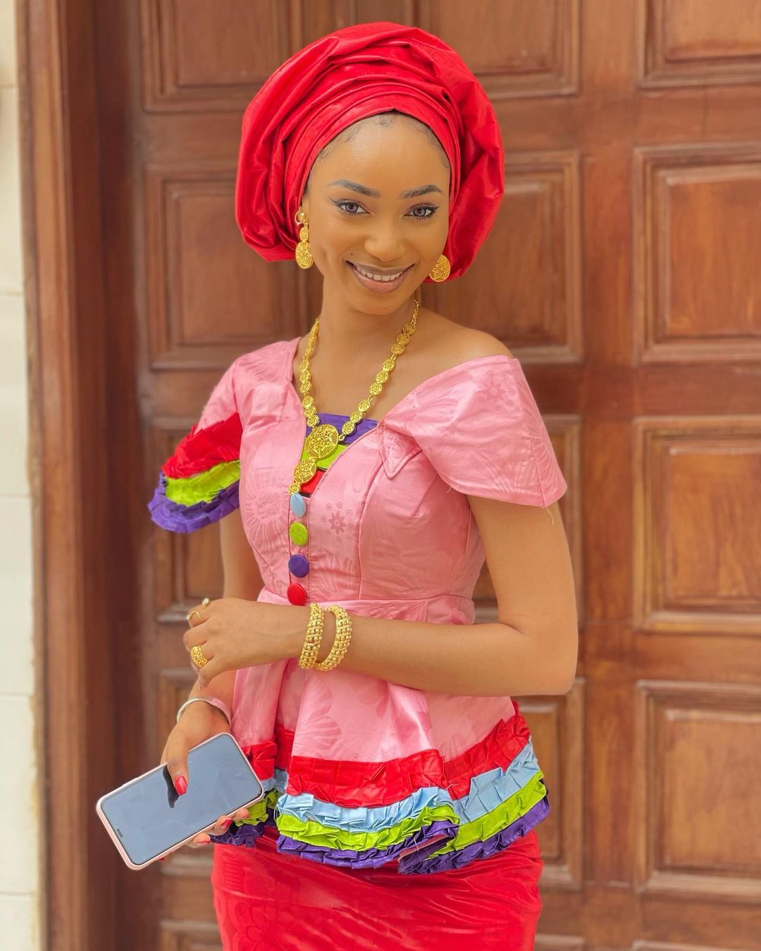 (08 Photos) - Fah Aidara change complètement de look et enlève son voile