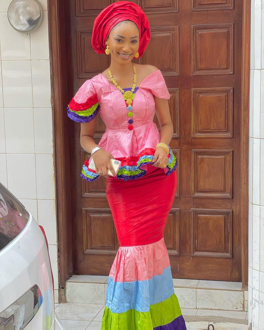 (08 Photos) - Fah Aidara change complètement de look et enlève son voile