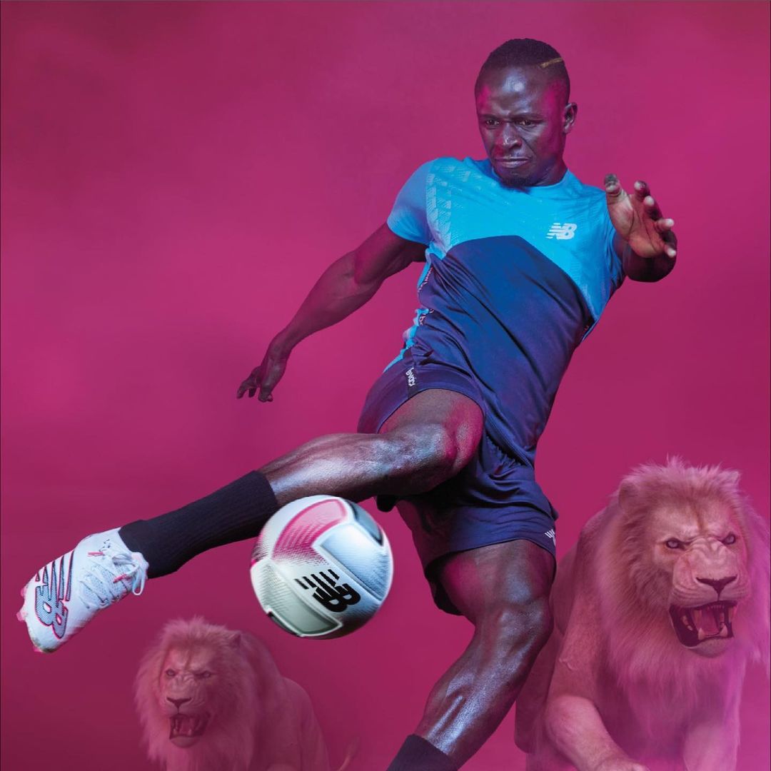 (03 Photos) – Sadio Mané dévoile ses nouveaux crampons