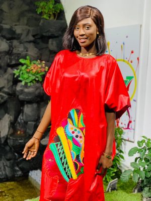 (16 Photos) Sagnsé Tabaski 2021 - Dieyla rayonnante dans une robe très classe