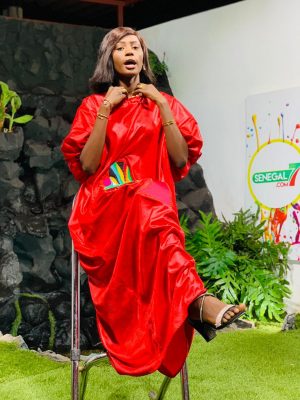 (16 Photos) Sagnsé Tabaski 2021 - Dieyla rayonnante dans une robe très classe