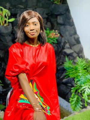 (16 Photos) Sagnsé Tabaski 2021 - Dieyla rayonnante dans une robe très classe