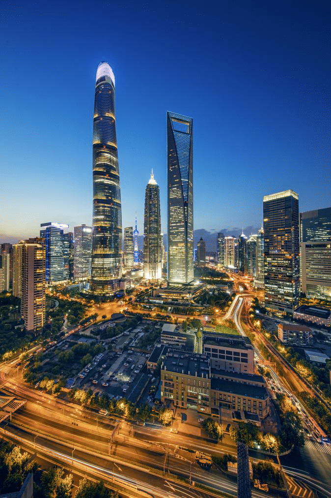 TECNO lance le PHANTOM X, un tout nouveau produit phare. Un design élégant et une technologie de caméra extraordinaire