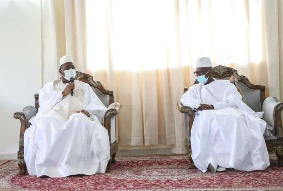 Condoléances : Le président Macky Sall accompagné par Antoine Félix Diome et de Amadou Ba auprès de la famille Layène et celle de Thiénaba