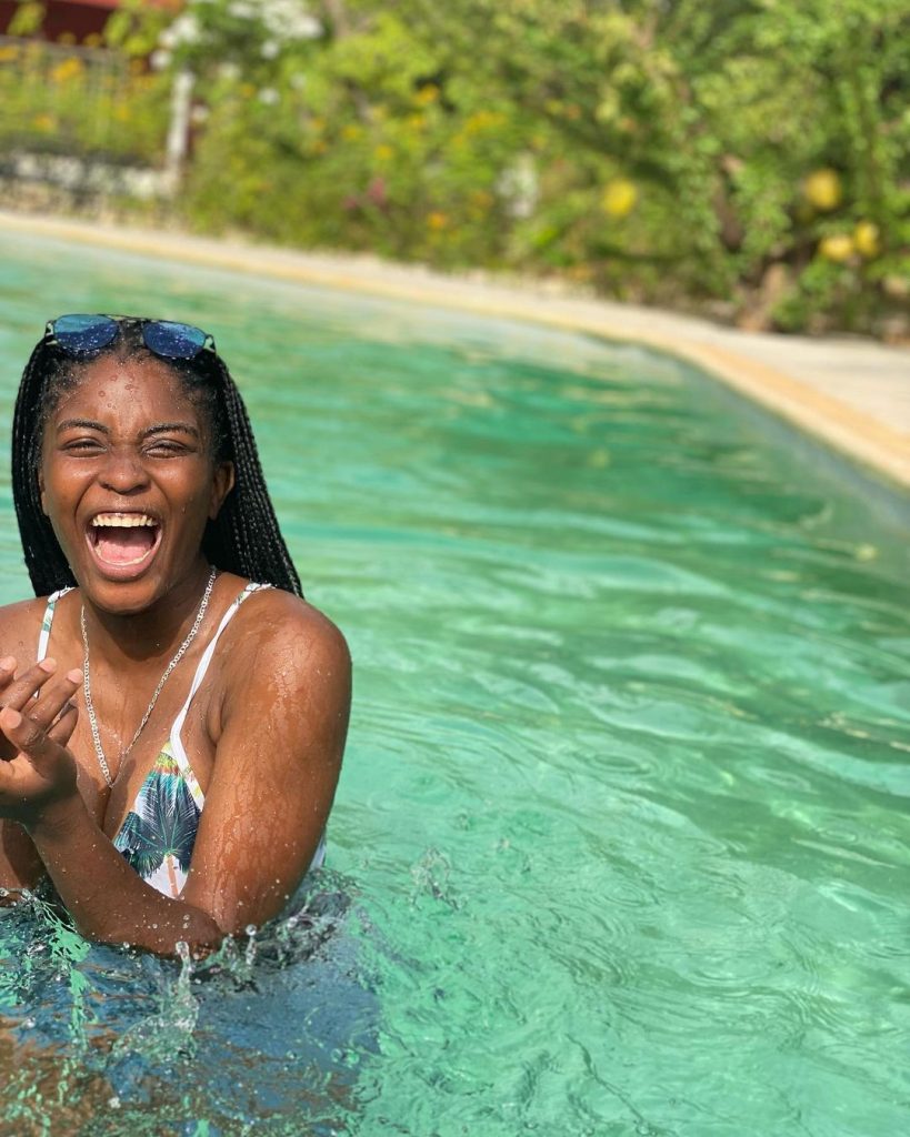 L'actrice Ginie, la jeune star vient de décrocher le BAC