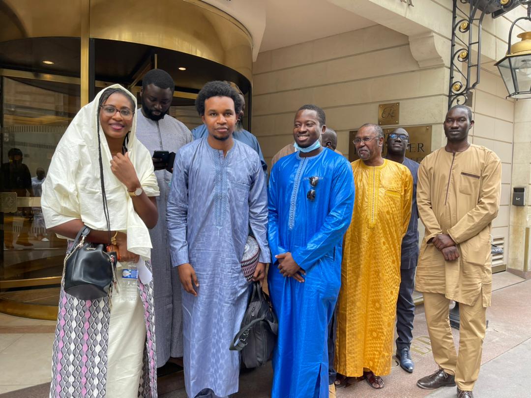 France : Une délégation de responsables Pastef de la diaspora rend visite au marabout d’Ousmane Sonko,Serigne Abdou Mbacké