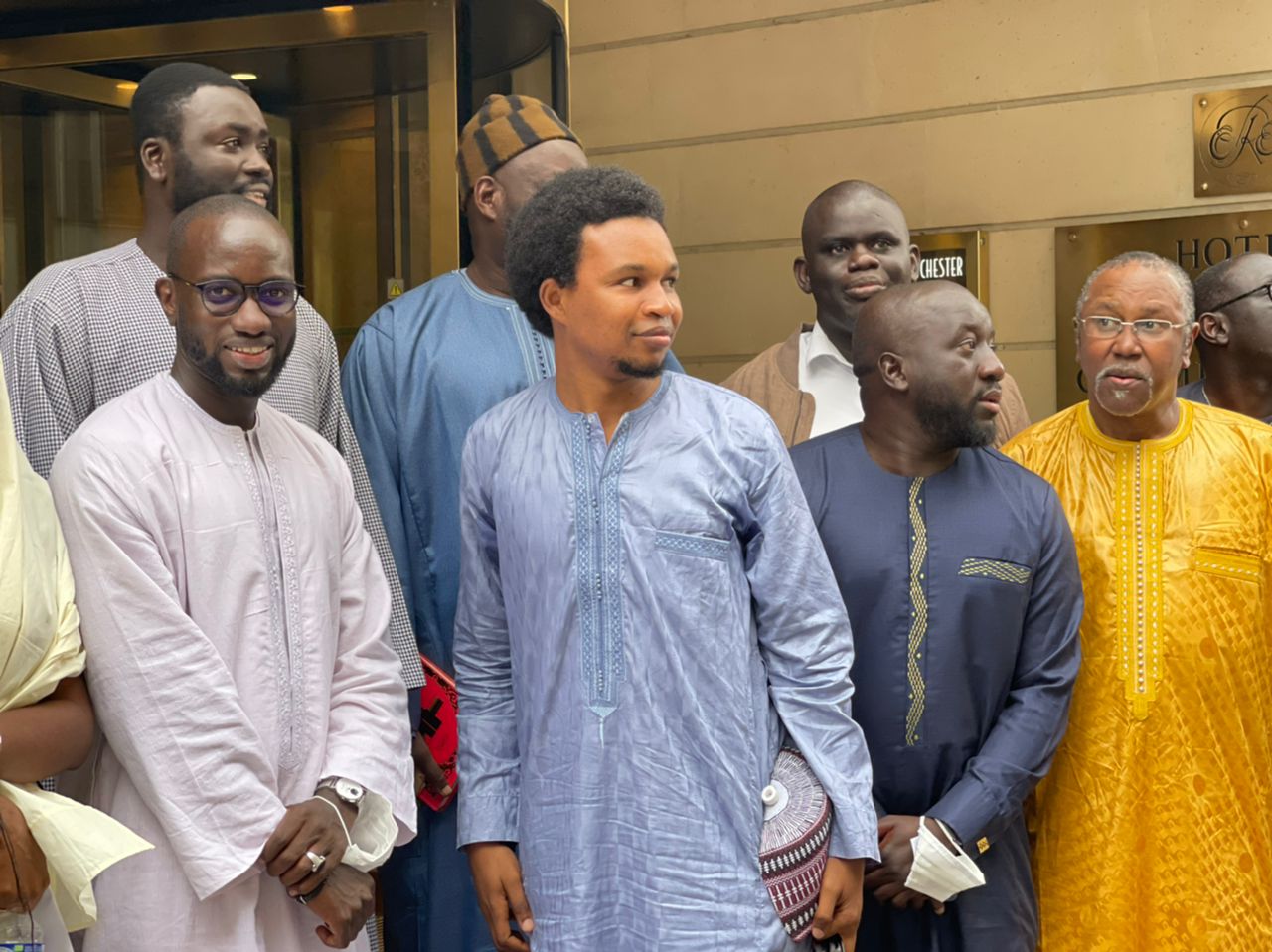 France : Une délégation de responsables Pastef de la diaspora rend visite au marabout d’Ousmane Sonko,Serigne Abdou Mbacké