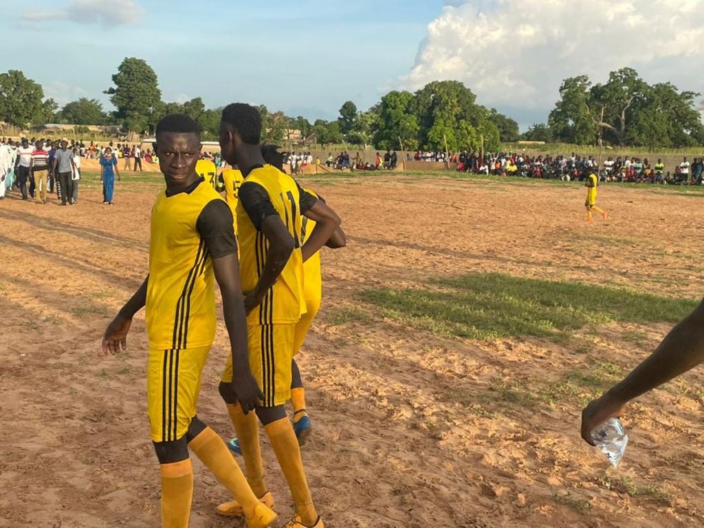 Photos-Diarrère : Thérèse Faye assiste à la finale de la coupe du maire et inaugure le stade municipal