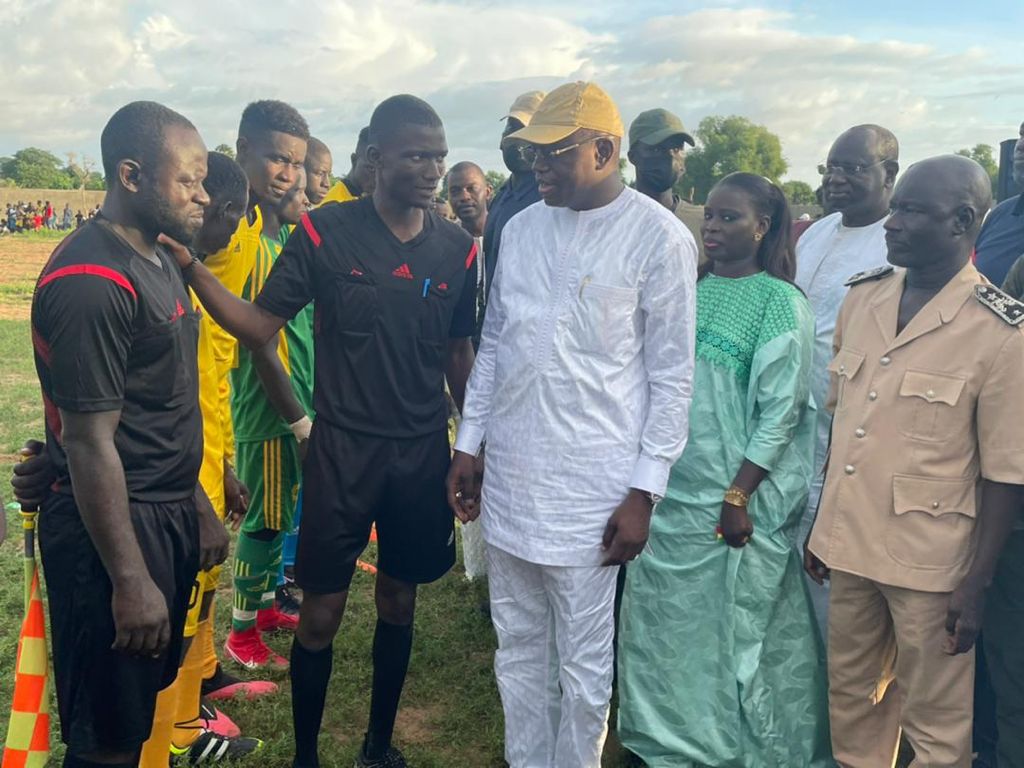 Photos-Diarrère : Thérèse Faye assiste à la finale de la coupe du maire et inaugure le stade municipal