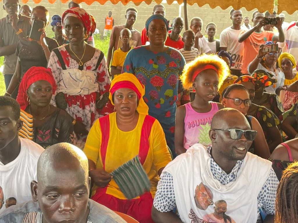 Photos-Diarrère : Thérèse Faye assiste à la finale de la coupe du maire et inaugure le stade municipal