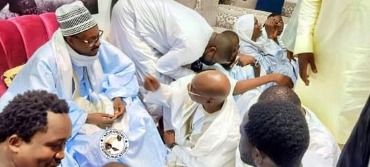 (Photos) Touba: Serigne Saliou Thioune reçu par Cheikh Bass