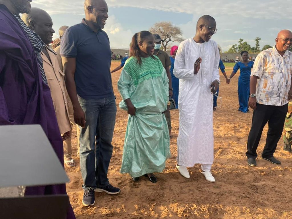 Photos-Diarrère : Thérèse Faye assiste à la finale de la coupe du maire et inaugure le stade municipal