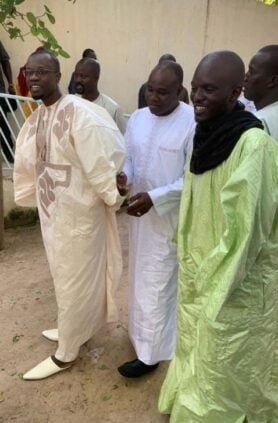 (Photos) Ousmane Sonko adoubé par le fils aîné de Serigne Saliou Mbacké
