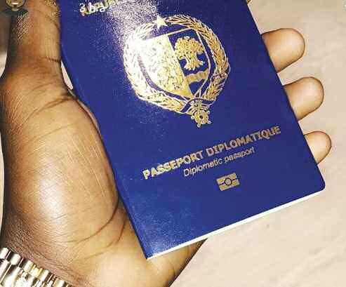 Trafic de passeports diplomatiques : Quels pourraient être les conséquences pour les détenteurs légaux
