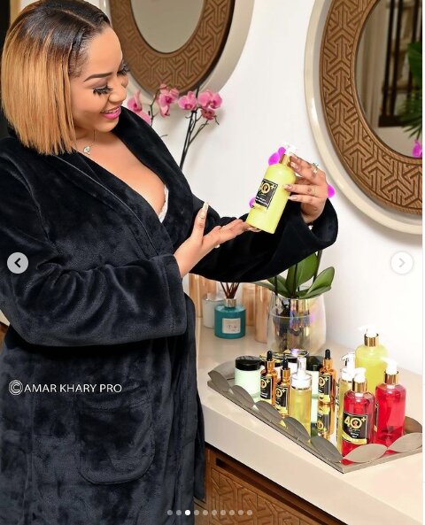 (07 Photos) : La charmante Amina de la série « Mbettel » plus belle que jamais en mode…