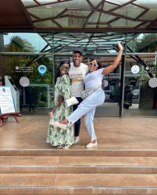 (Photos) Balade en couple Abba No stress et sa petite famille