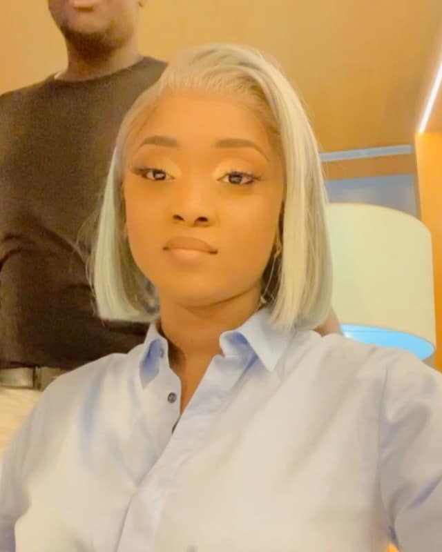 (Photos): Awa de la série « Une femme un mari » gâte ces fans avec ses formes généreuses..