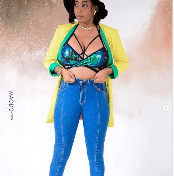 Photos: $eins n*s et Poitrine en l’air, Marie Pierre Choque les internautes