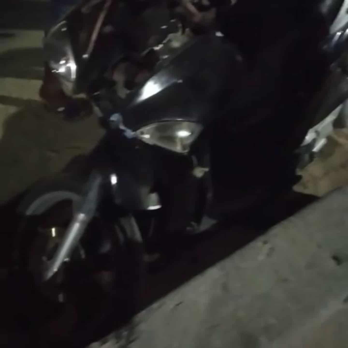 (Photos) Collision entre une moto et un camion : Ce jeune livreur « tiak – tiak » meurt sur le coup