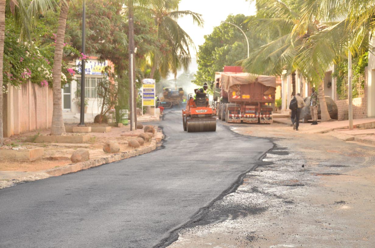 Bitumage de rues à Sacré-Cœur 1 : Barthelemy Dias remercie sa "maman" Soham El Wardini (Photos)