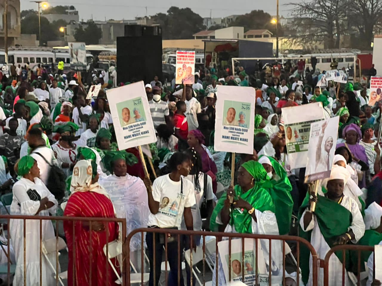 (Photos) Grand Yoff: Mame Mbaye Niang réussit le pari de la mobilisation