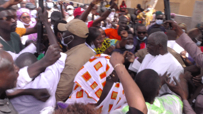 Tivaouane : Standing ovation pour Diop Sy acclamé par les électeurs dans les centres de vote