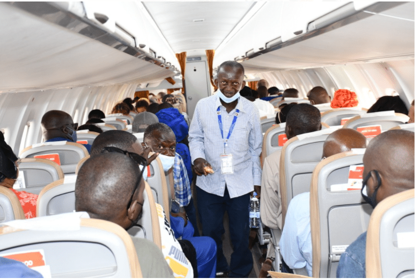 Aéroport de Ziguinchor : Le DG de l'Aibd concède un contrat de travail à Ibrahima Diédhiou après 47 ans de bénévolat