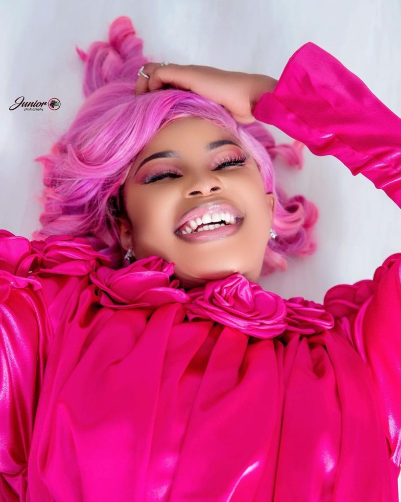 (Photos) Sulfureuse comme jamais, Marichou se dévoile