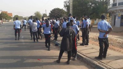 (Vidéo) Manifestation du FRAPP en solidarité avec les ASP : Des blessés et des arrêtés notés, selon Guy Marius Sagna