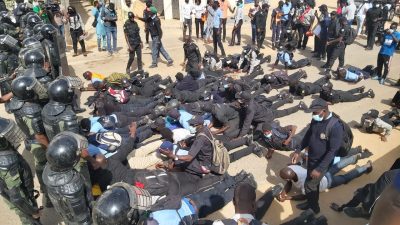 (Vidéo) Manifestation du FRAPP en solidarité avec les ASP : Des blessés et des arrêtés notés, selon Guy Marius Sagna