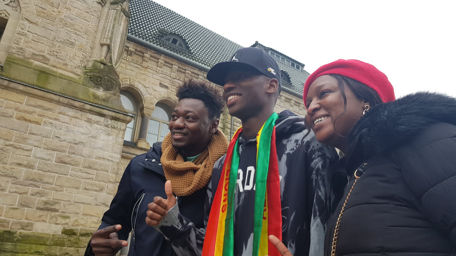 (10 Photos) Metz : Pape Matar Sarr accueilli en héros