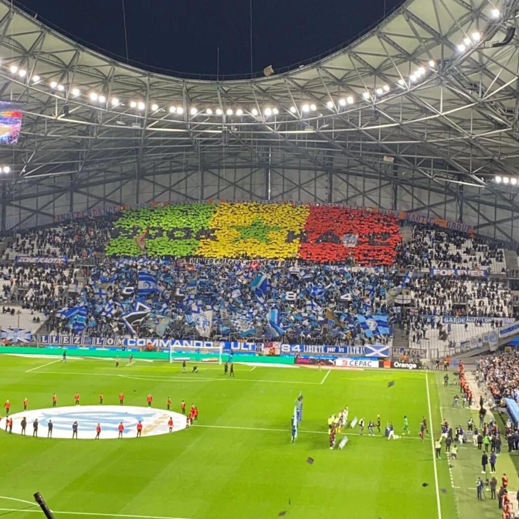 (Vidéo & Photos) Ligue 1 – OM: Les champions d’Afrique Pape Gueye et Bamba Dieng honorés au Vélodrome, Regardez!