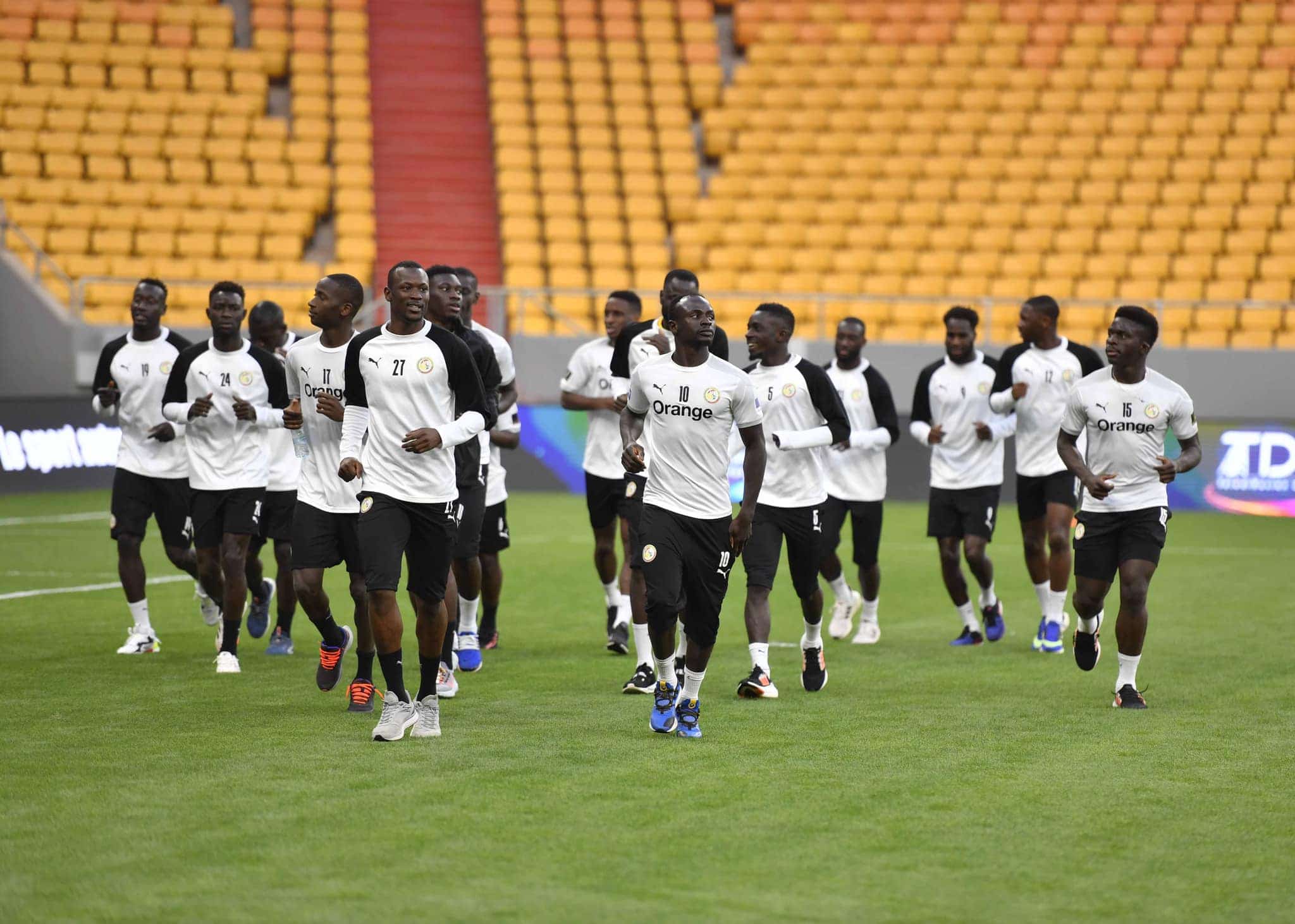 Photos : Première séance d’entraînement des Lions au Stade Abdoulaye Wade
