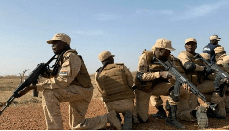Burkina Faso: 7 soldats et 4 supplétifs de l'armée tués dans des embuscades