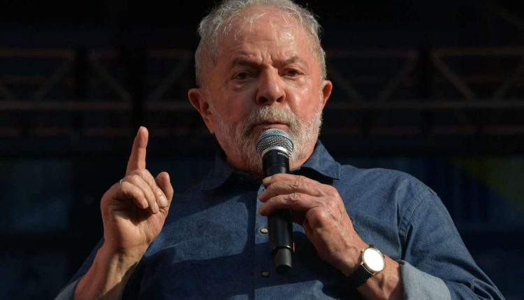 Brésil : Lula officialise sa candidature à la présidentielle d'octobre