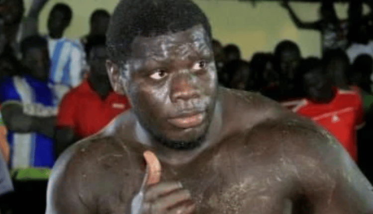 Lutte : Franc terrasse Sokh !