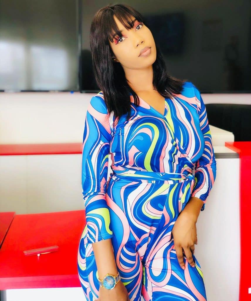 (10 Photos) Wanted : Où est passée Nana Aïdara de la Sentv ?