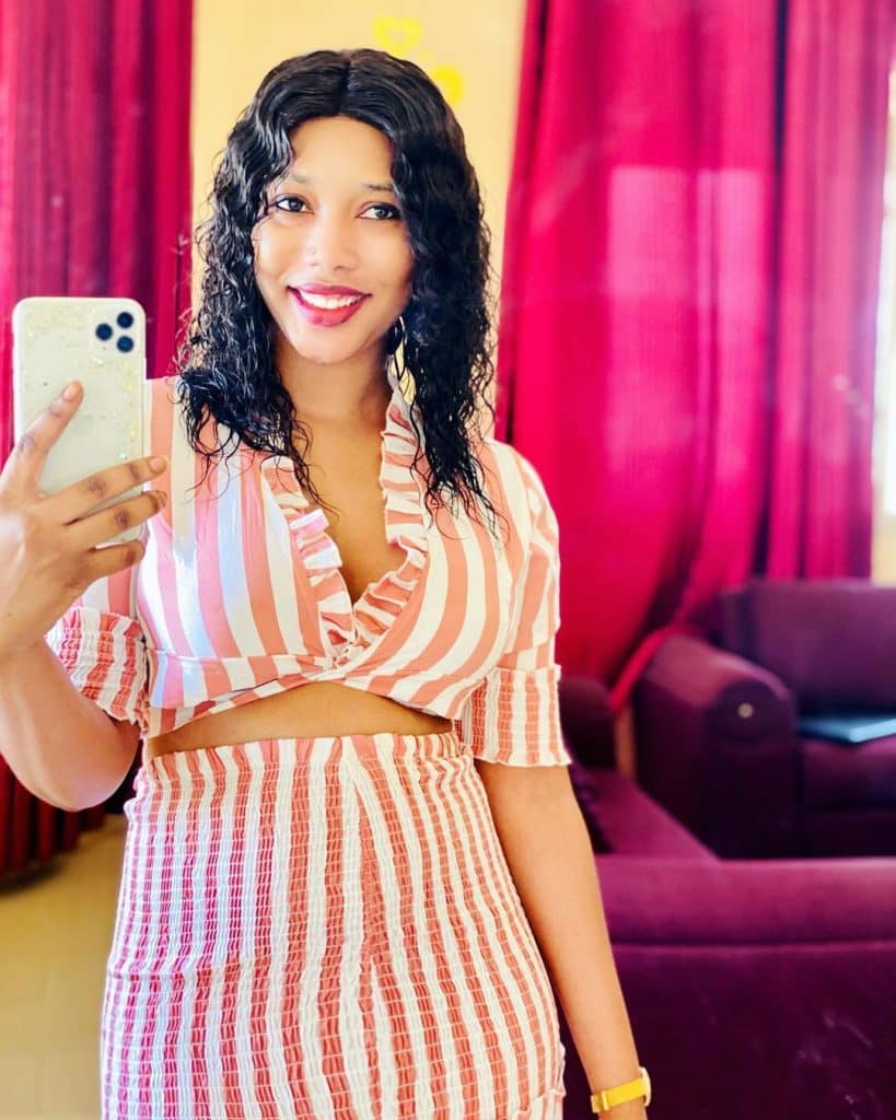 (10 Photos) Wanted : Où est passée Nana Aïdara de la Sentv ?