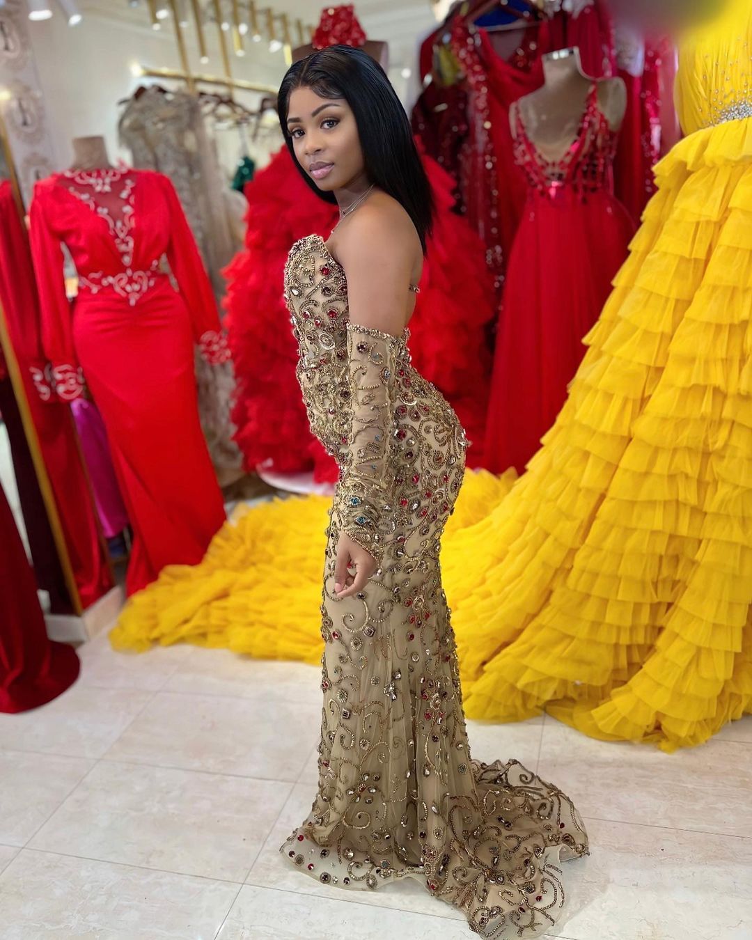 (5 Photos) Tabaski 2022 : Ses s3ins à moitié à l’air, Dieyna Baldé sort le grand jeu et fait rage sur instagram