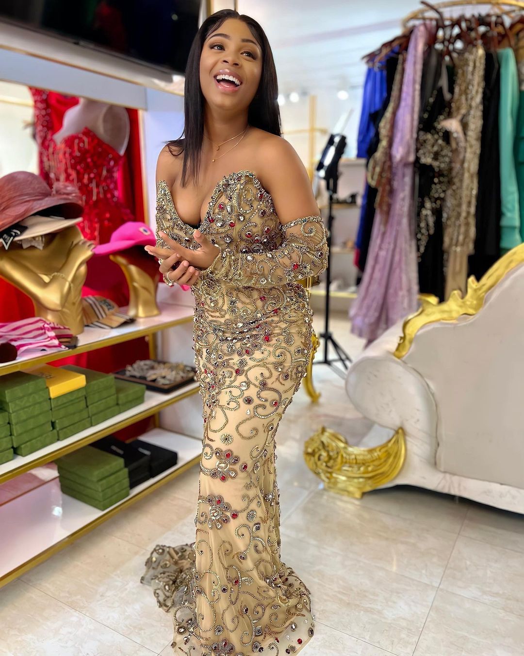 (5 Photos) Tabaski 2022 : Ses s3ins à moitié à l’air, Dieyna Baldé sort le grand jeu et fait rage sur instagram