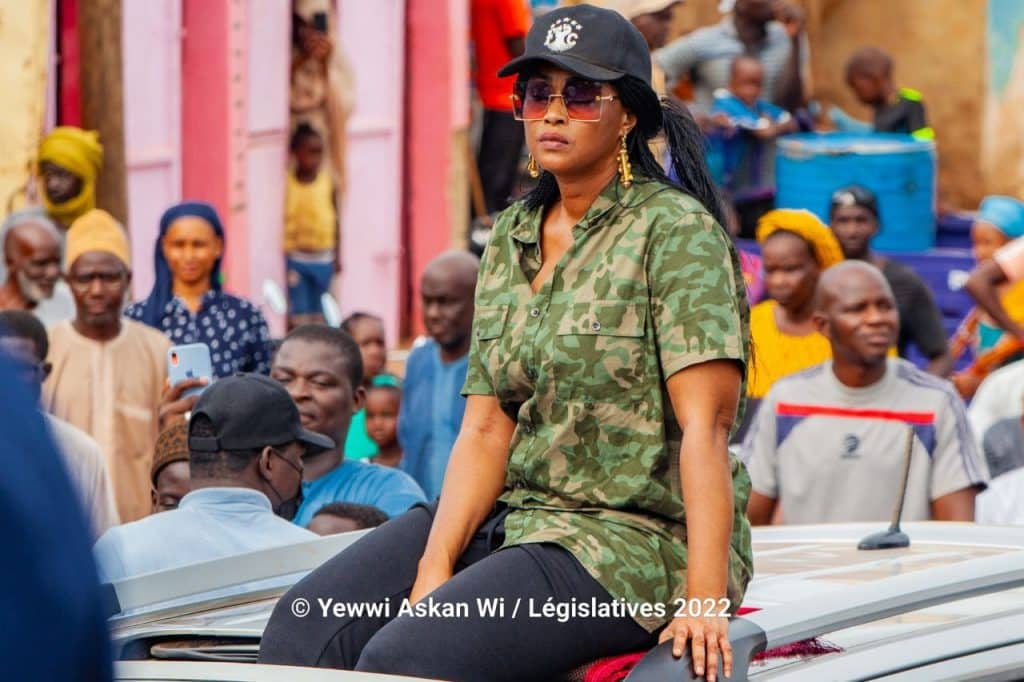 (Photos) - Maïmouna Bousso celle qui illumine les caravanes de YEWWI Askan Wi