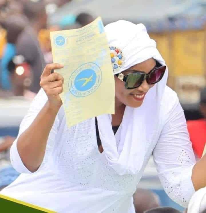 (Photos) - Maïmouna Bousso celle qui illumine les caravanes de YEWWI Askan Wi