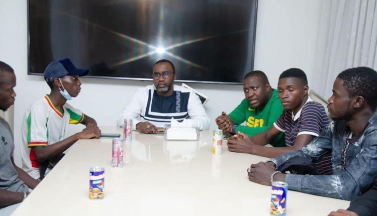 Doudou Ka vient au secours des étudiants ressortissant de Ziguinchor