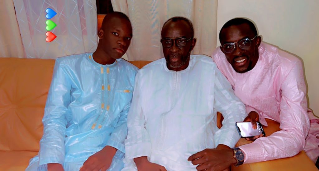 (Photos Tabaski) Moustapha Cissé Lo affiche la forme avec ses enfants