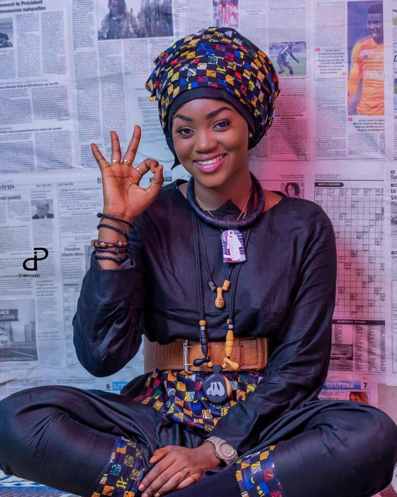 ( 12 Photos ) Cathy de la série Virginie dans la peau d’une “Yaye Fall”