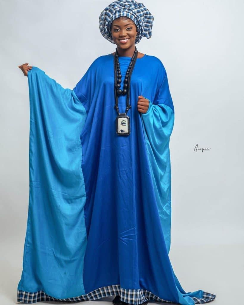 ( 12 Photos ) Cathy de la série Virginie dans la peau d’une “Yaye Fall”